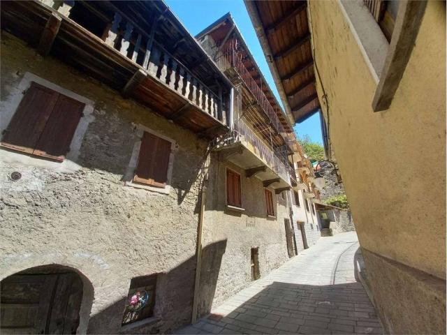 Rustico in vendita a Bard, Aosta