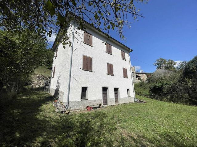 Rustico in vendita a Bardi, Reggio Emilia