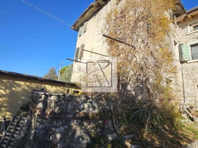 Rustico in vendita a Bardolino, Veneto