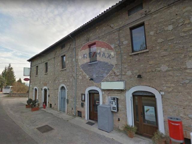 Rustico in vendita a Barete, Abruzzo