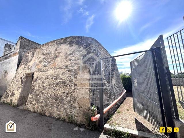 Rustico in vendita a Municipio 5, Puglia