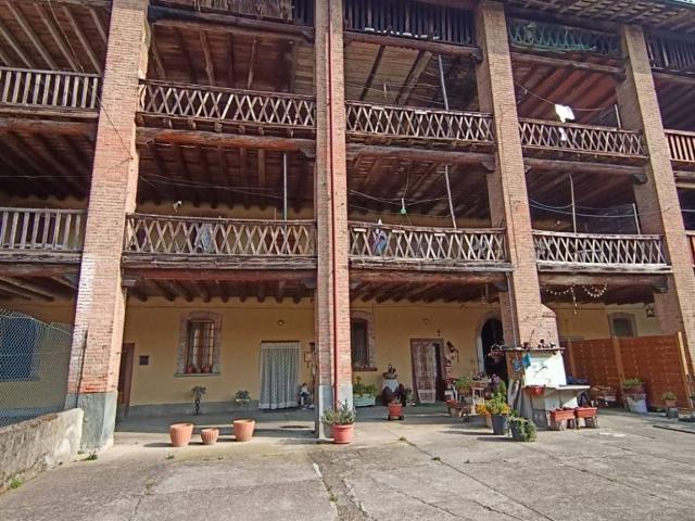 Rustico in vendita a Bariano, Lombardia