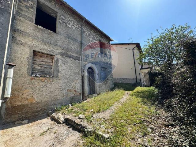 Rustico in vendita a Barrea, Abruzzo