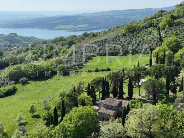 Rustico in vendita a Baschi, Umbria