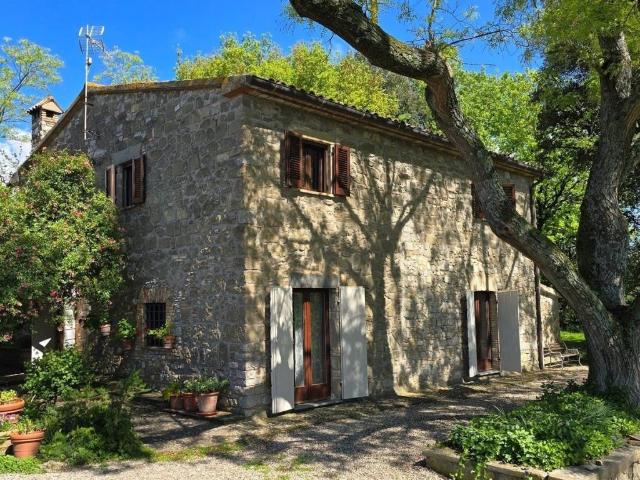 Rustico in vendita a Baschi, Umbria