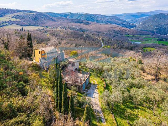 Rustico in vendita a Baschi, Umbria