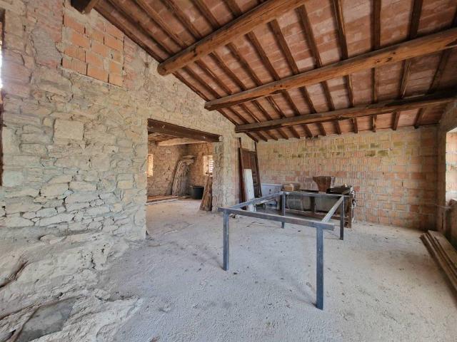 Rustico in vendita a Baschi, Umbria