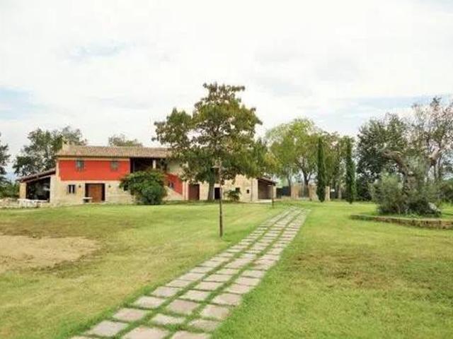 Rustico in vendita a San Lorenzo, Bastia Umbra