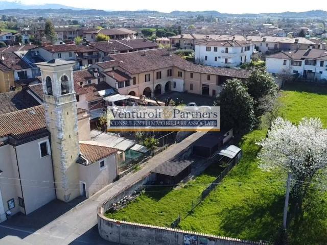 Rustico in vendita a San Tommaso, Bedizzole