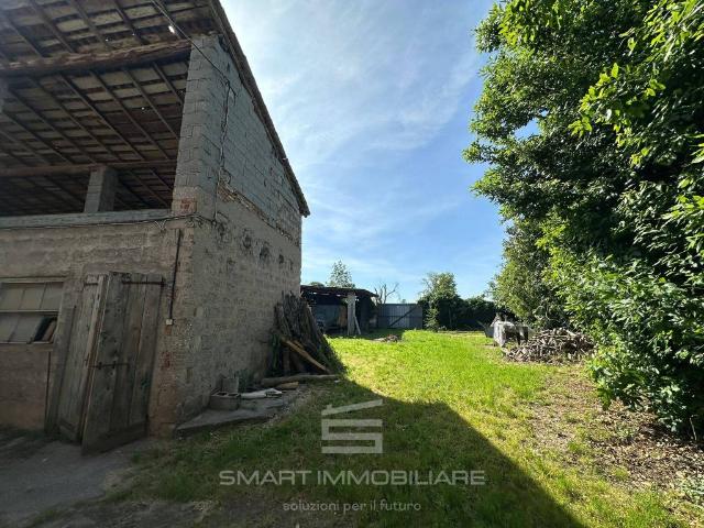 Rustico in vendita a Bedizzole, Lombardia