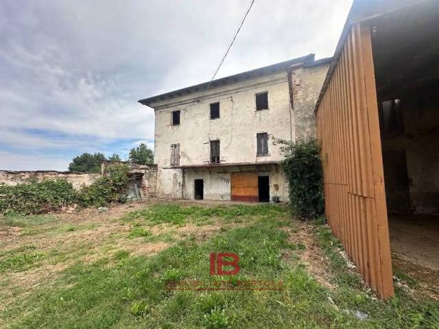 Rustico in vendita a Morozzo, Cuneo