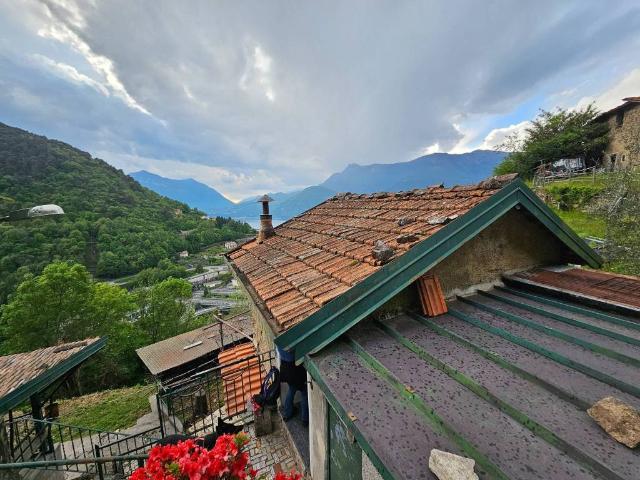 Rustico in vendita a Bellano, Lombardia