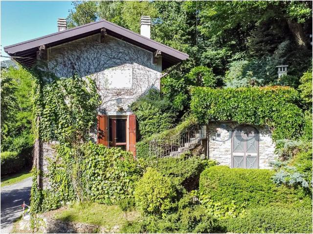 Rustico in vendita a Bellano, Lombardia