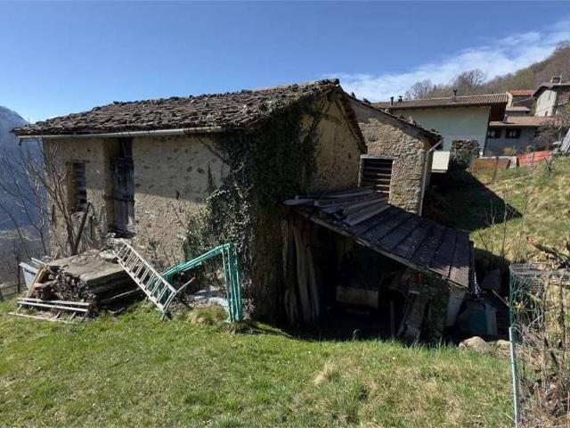 Rustico in vendita a Bellano, Lombardia