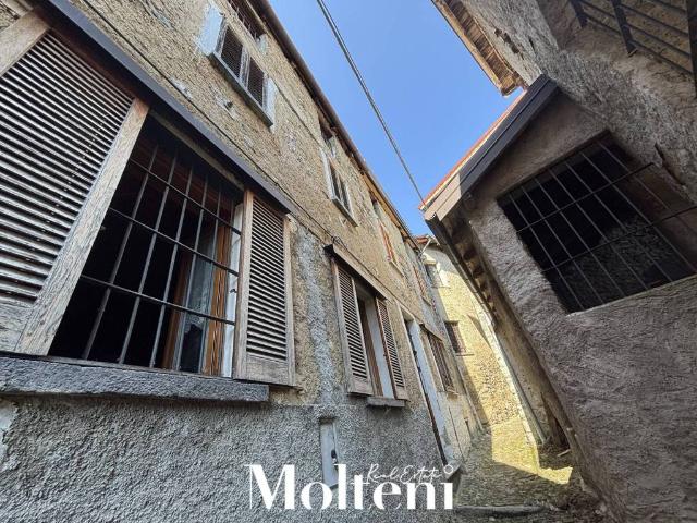 Rustico in vendita a Bellano, Lombardia