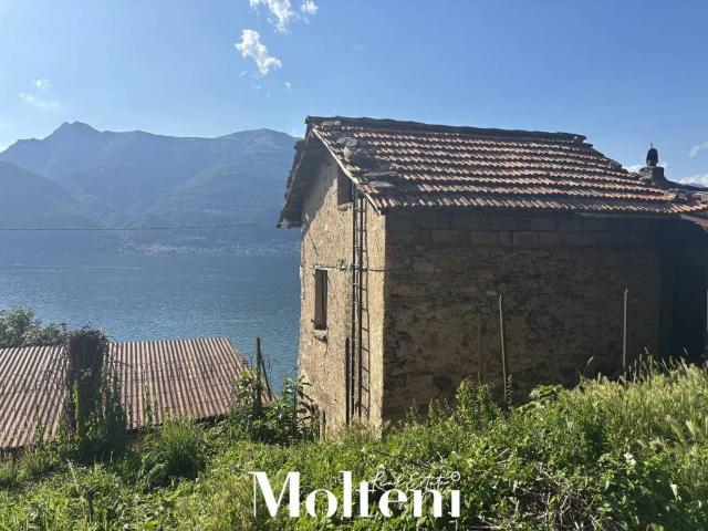 Rustico in vendita a Bellano, Lombardia