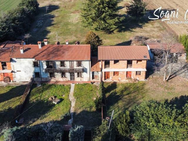 Rustico in vendita a Gaggiolo, Piemonte