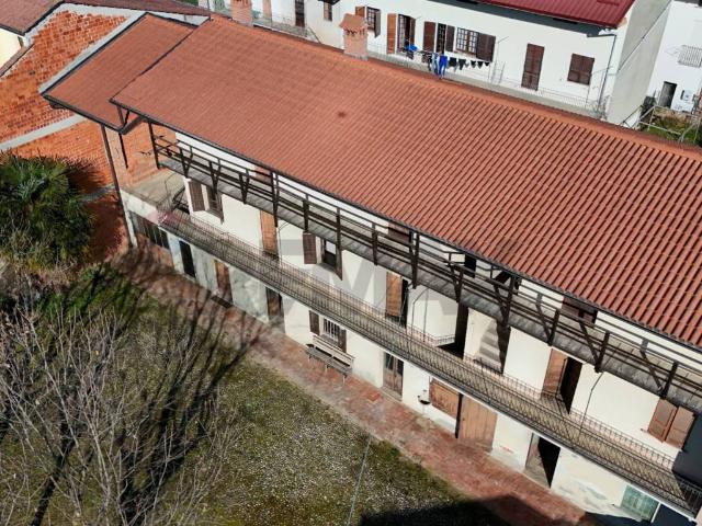 Rustico in vendita a Gaggiolo, Piemonte