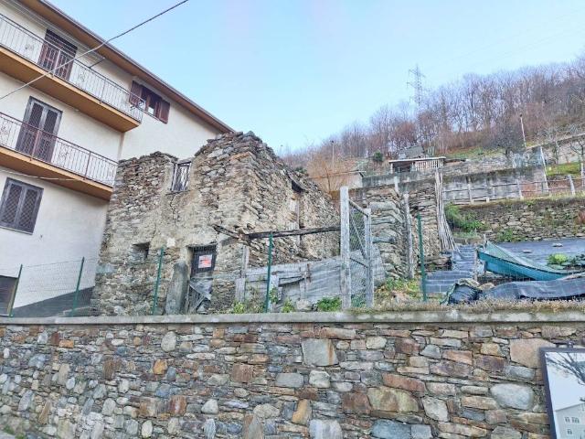 Rustico in vendita a Bema, Lombardia