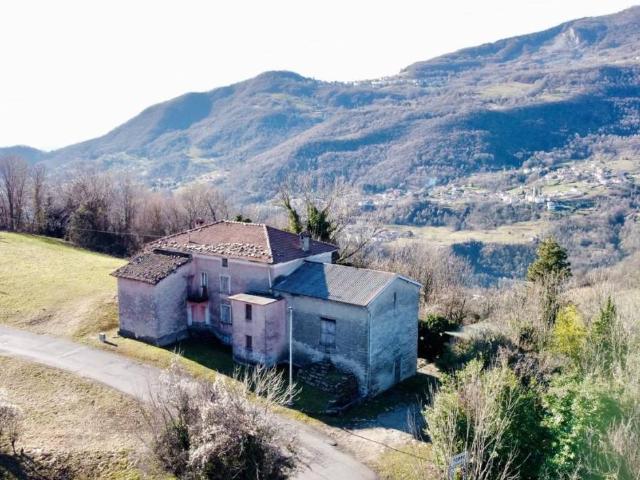 Rustico in vendita a Berbenno, Lombardia