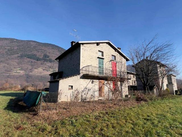 Rustico in vendita a Berbenno Di Valtellina, Lombardia