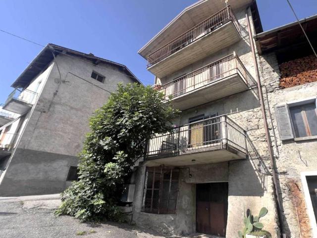 Rustico in vendita a Berbenno Di Valtellina, Lombardia