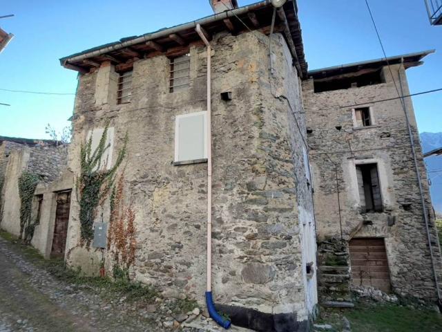 Rustico in vendita a Berbenno Di Valtellina, Lombardia