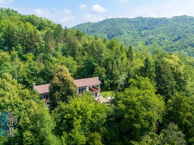 Rustico in vendita a Piemonte, Asti