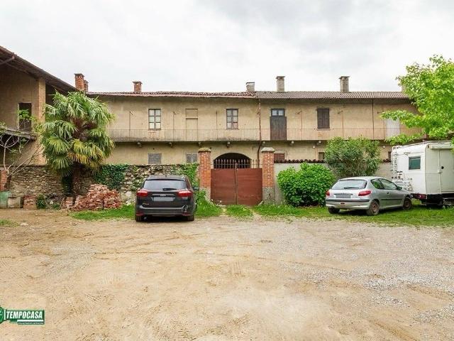 Rustico in vendita a Besana In Brianza, Lombardia