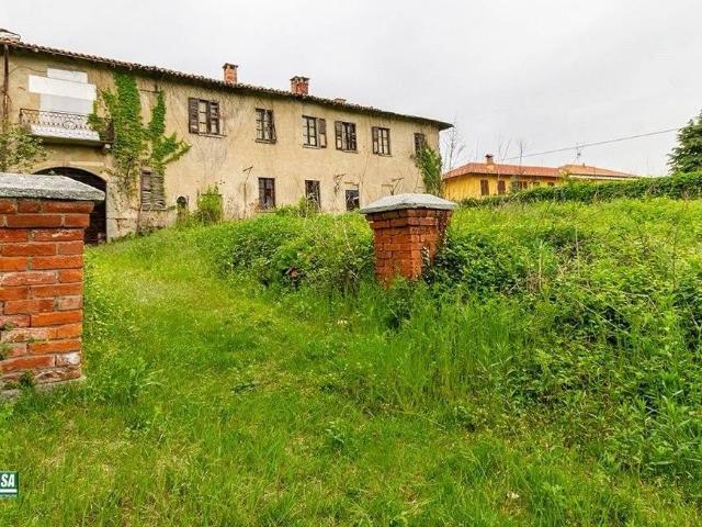 Rustico in vendita a Besana In Brianza, Lombardia