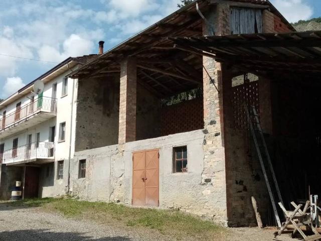Rustico in vendita a Costa Rodi, Bettola