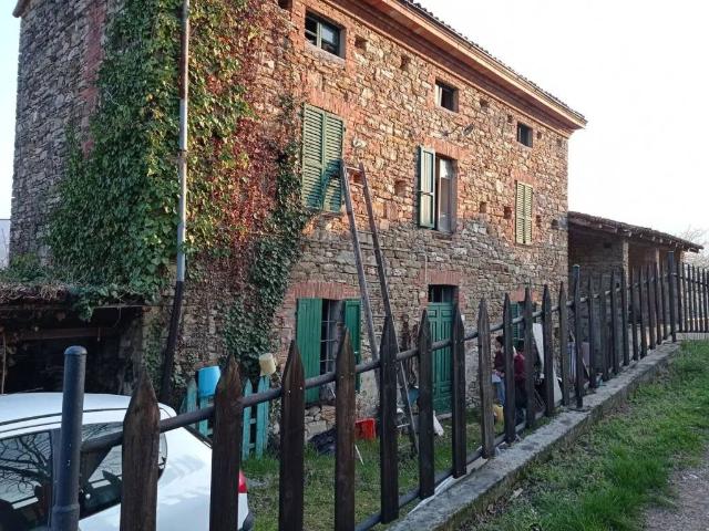 Rustico in vendita a Bettola, Reggio Emilia