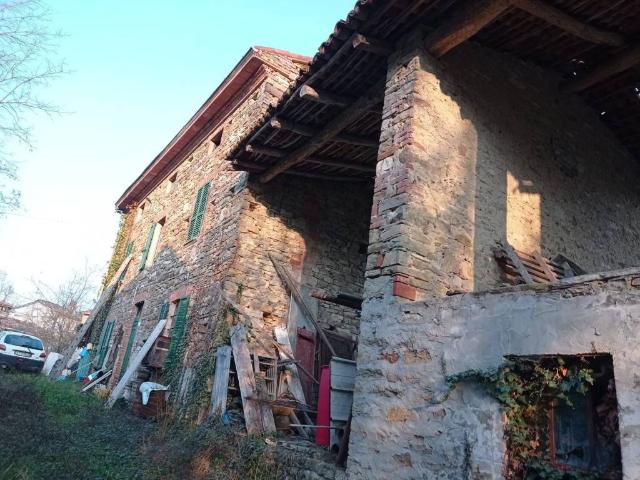 Rustico in vendita a Bettola, Reggio Emilia