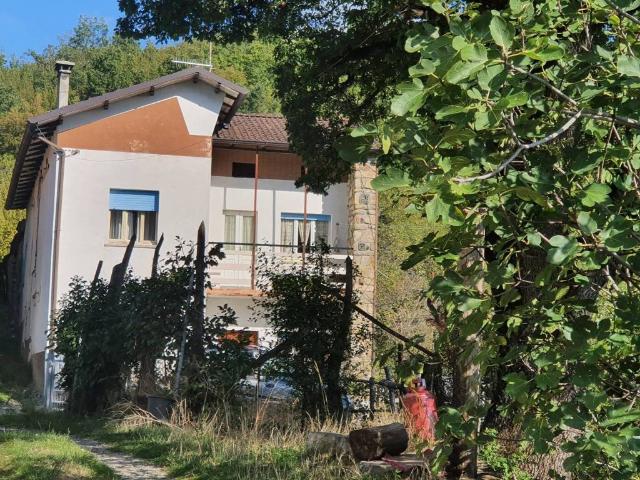 Rustico in vendita a Bettola, Reggio Emilia