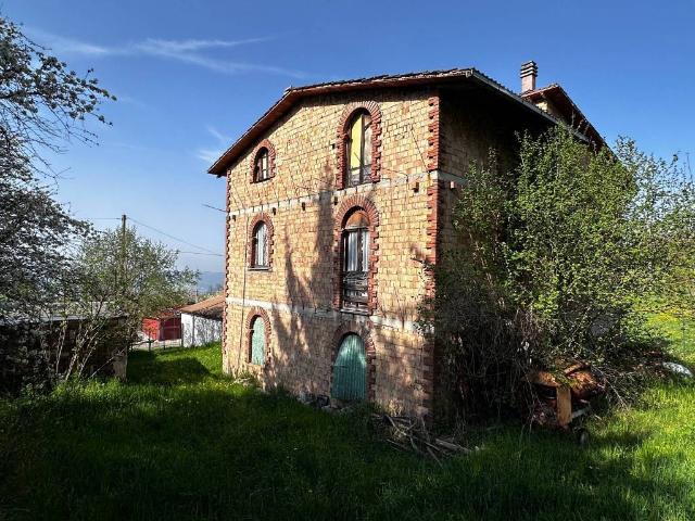 Rustico in vendita a Bettola, Reggio Emilia