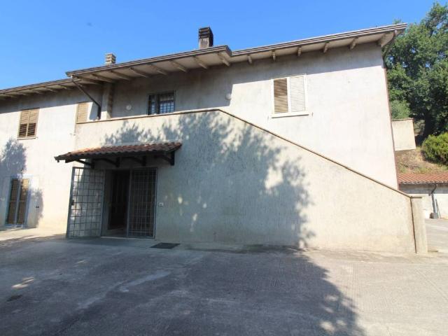 Rustico in vendita a Bettona, Umbria