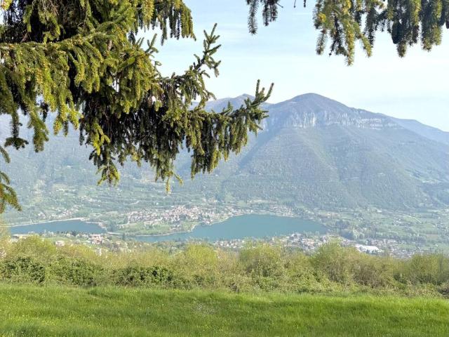 Rustico in vendita a Bianzano, Lombardia