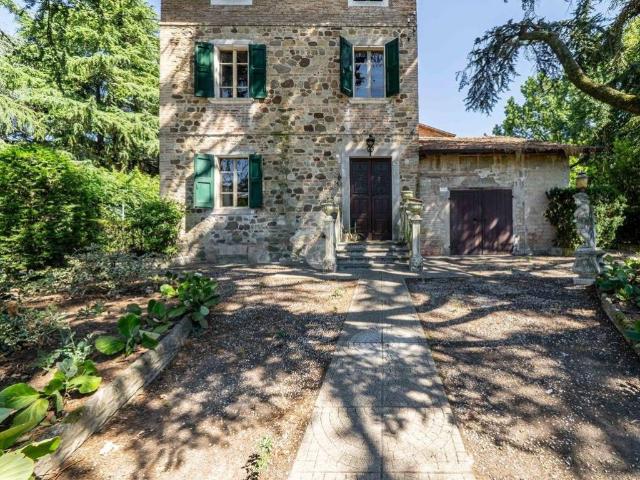 Rustico in vendita a Val d’Enza, Re