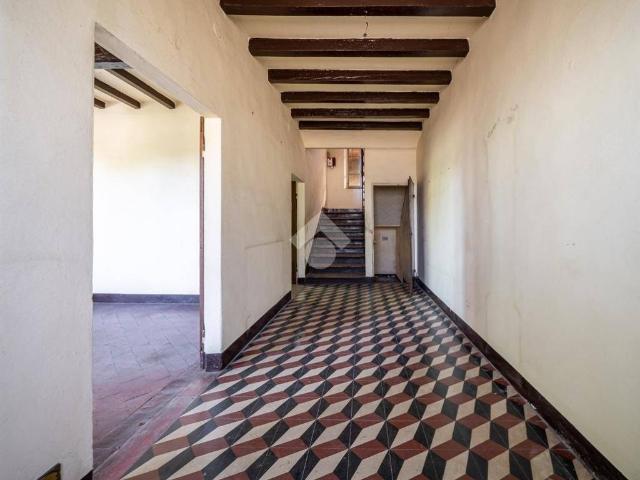 Rustico in vendita a Val d’Enza, Re