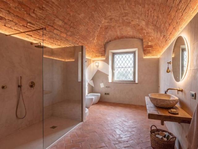 Rustico in vendita a Val d’Enza, Re