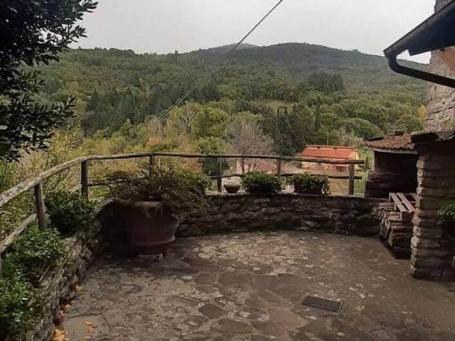 Rustico in vendita a Bibbiena, Toscana
