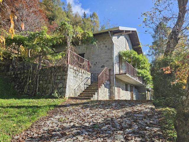 Rustico in vendita a Comunità montana della valle Camonica, Bienno