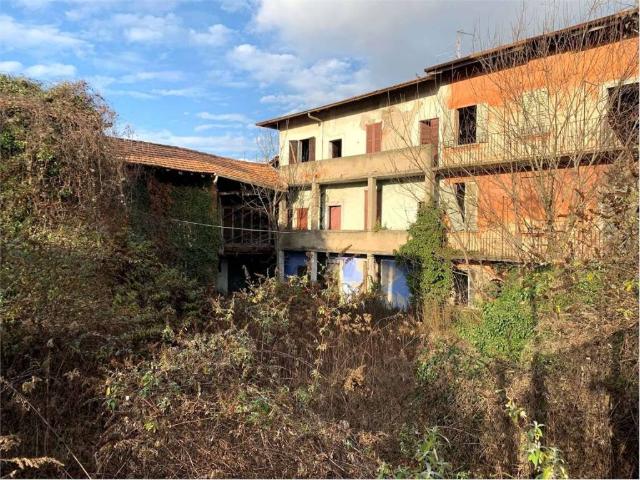 Rustico in vendita a Monello, Binago
