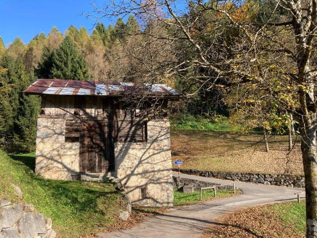 Rustico in vendita a Comunità delle Giudicarie, Bocenago