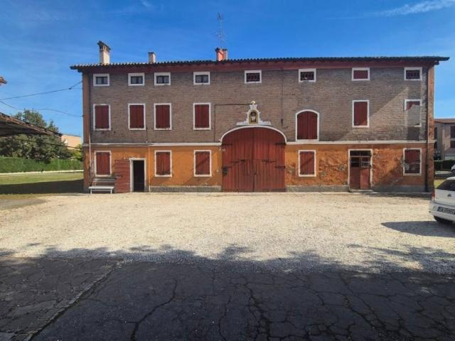 Rustico in vendita a Unione dei comuni del Sorbara, Bomporto