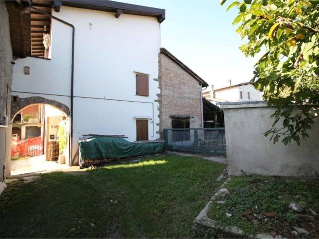 Rustico in vendita a Bonate Sopra, Lombardia