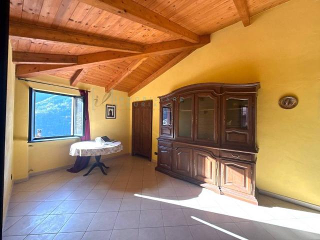 Rustico in vendita a Aquila Di Arroscia, Liguria