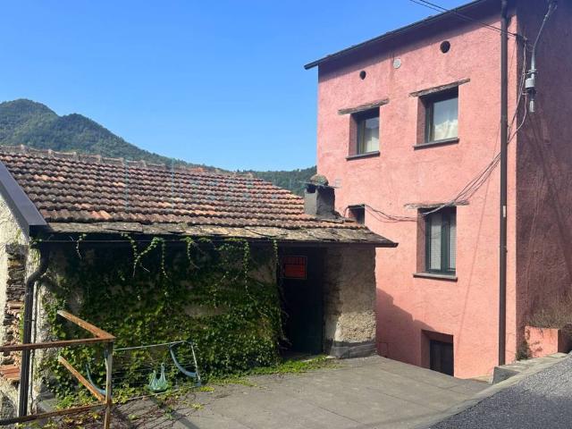 Rustico in vendita a Aquila Di Arroscia, Liguria