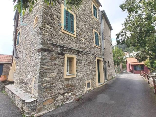 Rustico in vendita a Aquila Di Arroscia, Liguria