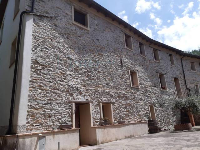 Rustico in vendita a Aquila Di Arroscia, Liguria